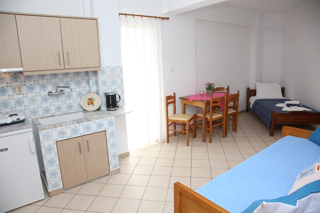 Kastoria Hotel Apartments Hanioti Room photo